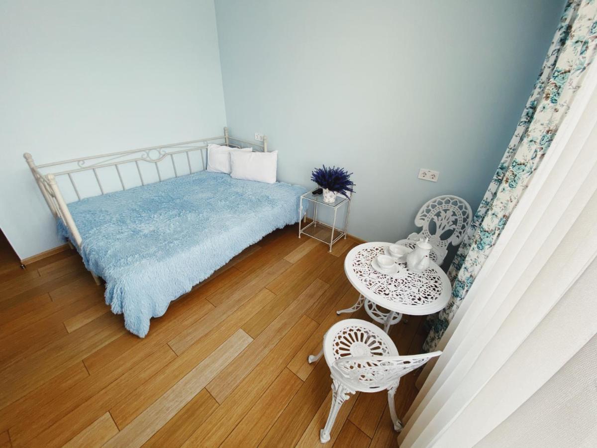 Hotel Tsvetok Odessa Extérieur photo
