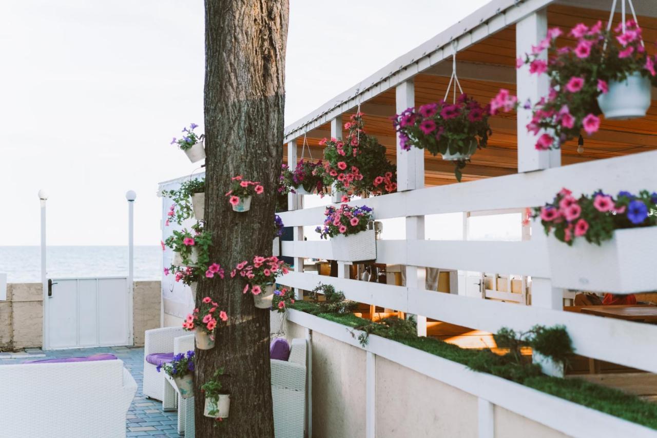 Hotel Tsvetok Odessa Extérieur photo