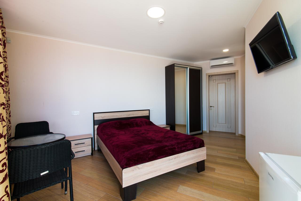 Hotel Tsvetok Odessa Extérieur photo