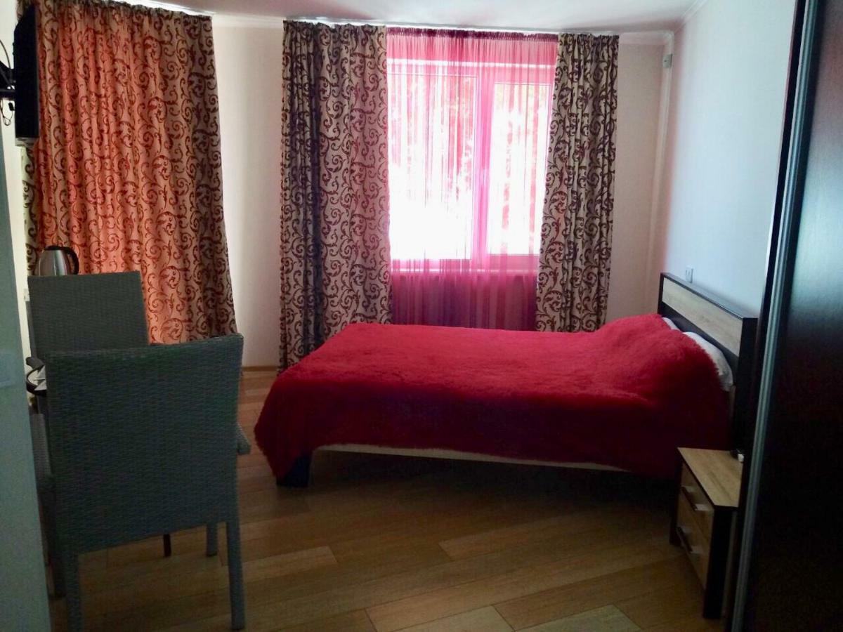 Hotel Tsvetok Odessa Extérieur photo